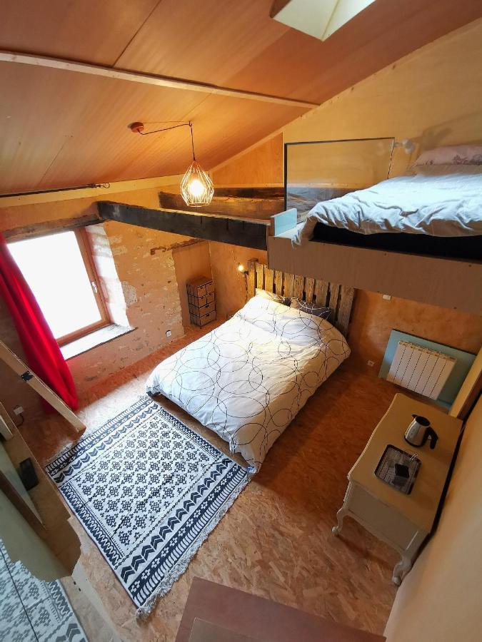 La Maison Des Forges: Rustic Chic Forest Retreat Holiday home Cellefrouin