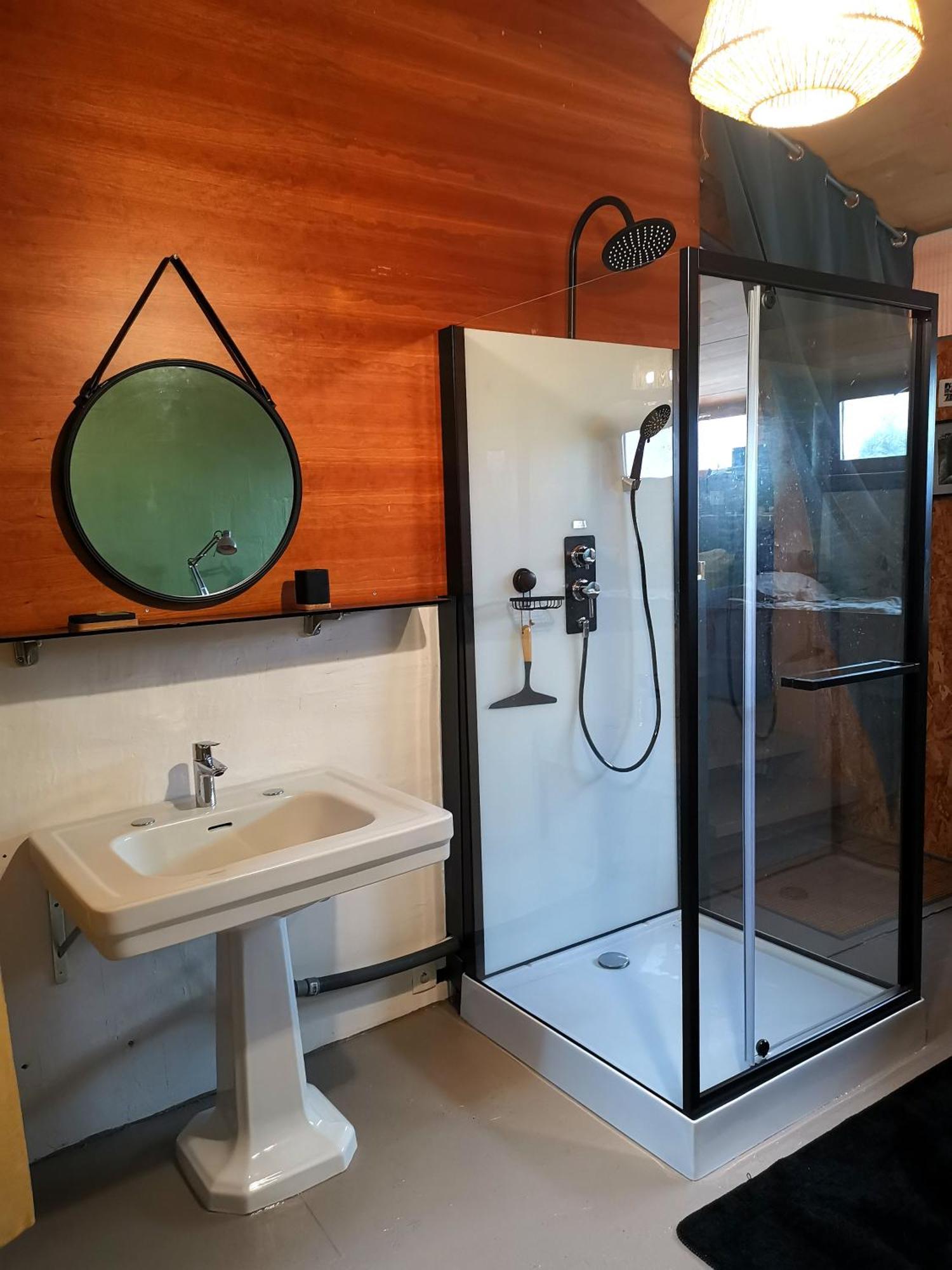 La Maison Des Forges: Rustic Chic Forest Retreat * Cellefrouin